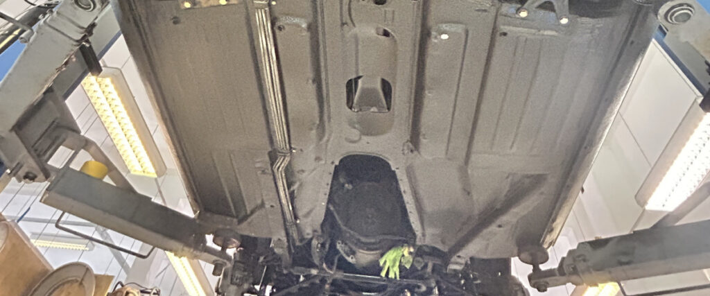 Dlaczego warto konserwować podwozie nowego auta?